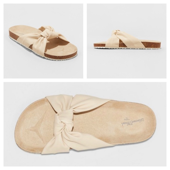wide width footbed sandals